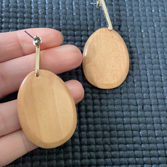 Sophie Monet wood drop earrings - Picture 2 of 3